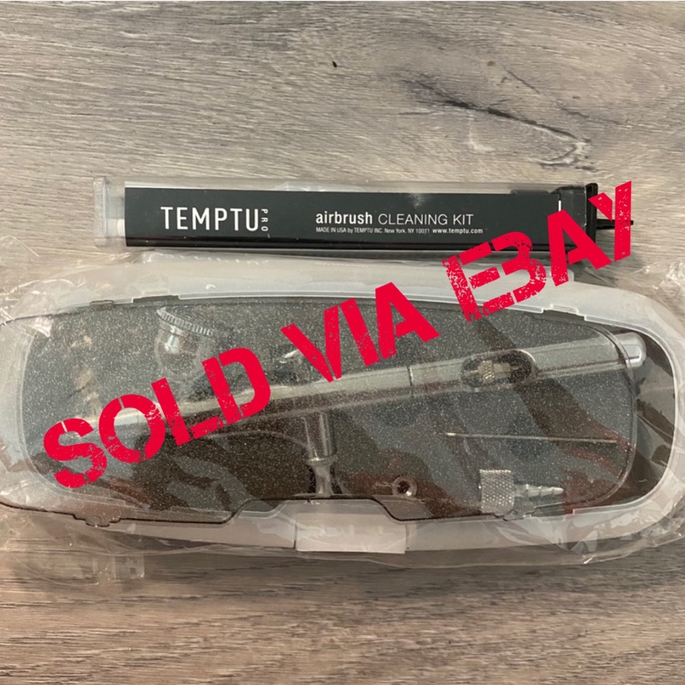 Temptu SP-35 Airbrush Gun w: Cleaning Kit